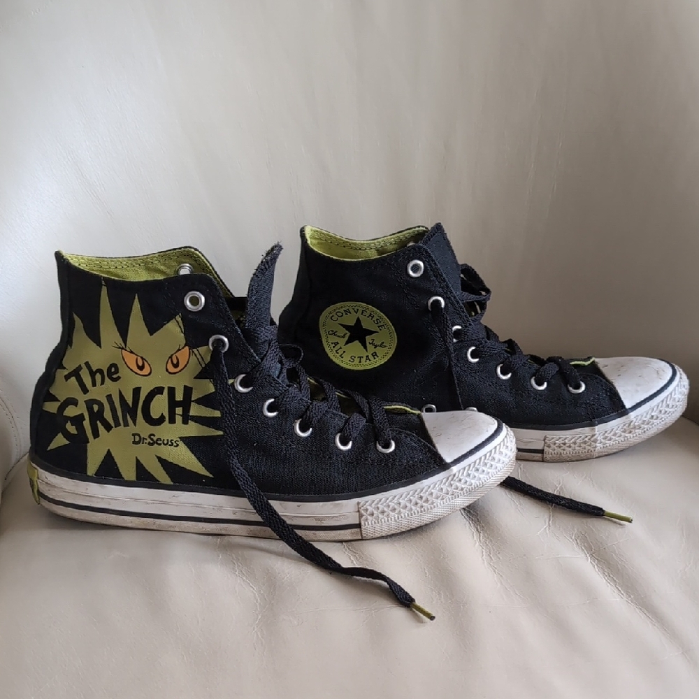Converse  Black and Green Grinch Sneakers